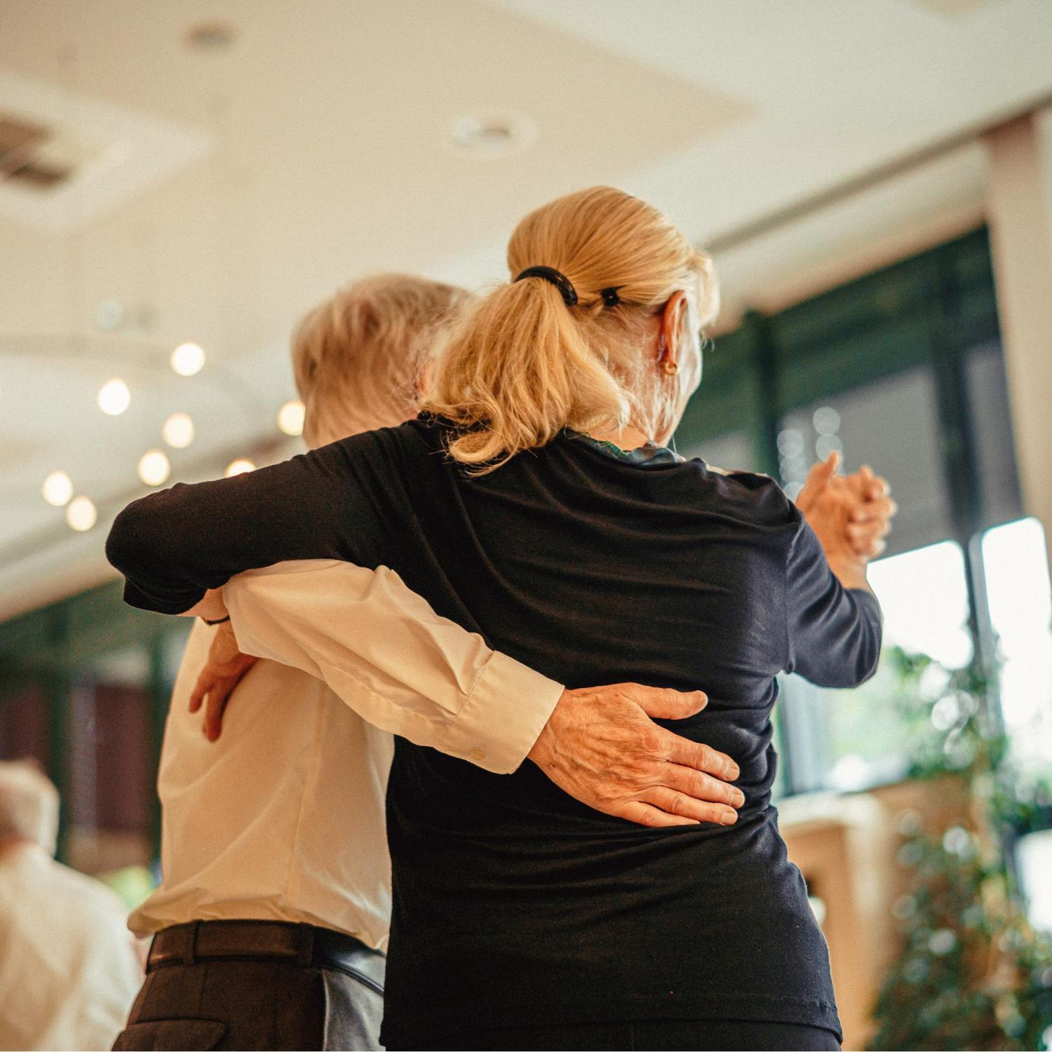 1920x1920px Tanzmusik 2