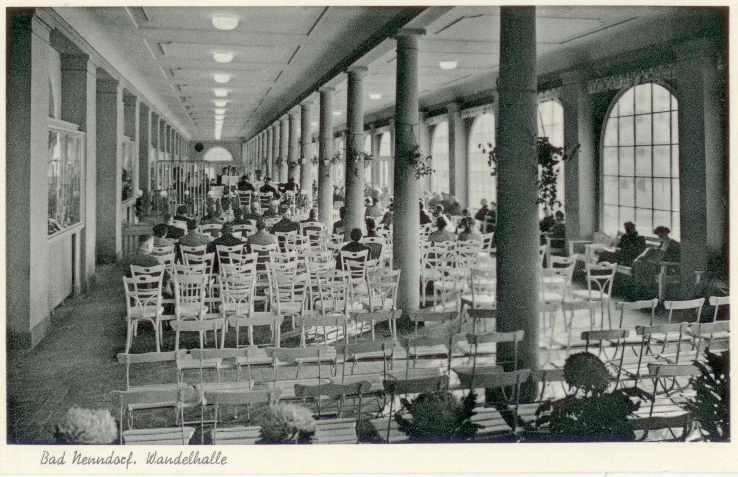 Wandelhalle Konzert 1950er A